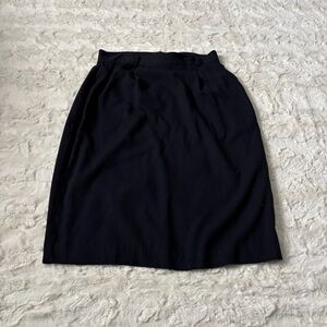 Vintage Bentley Women's Size 13/14 Black Pleated Skirt